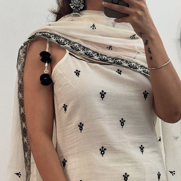 692966_c8b4d3f43e3b4a4d9b28bb6660d1e1f6~mv2