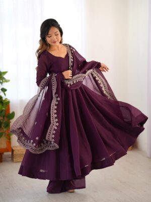 ELEGANT WINE GOWN