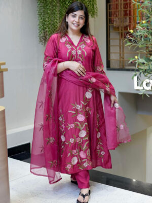 Elegant embroidered suit