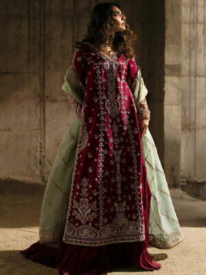 TOP LEHENGA AND DUPPTA