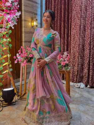 BEAUTIFUL ANARKALI GOWN WITH DUPATTA